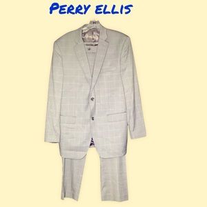 PERRY ELLIS PORTFOLIO 2 PIECE SUIT LIGHT GREY AND WHITE PLAID 42R 34x30